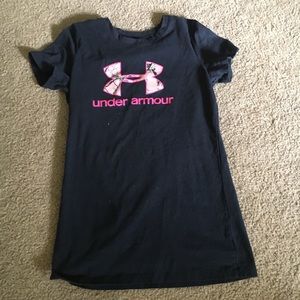 girls pink camo hunting shirt :)